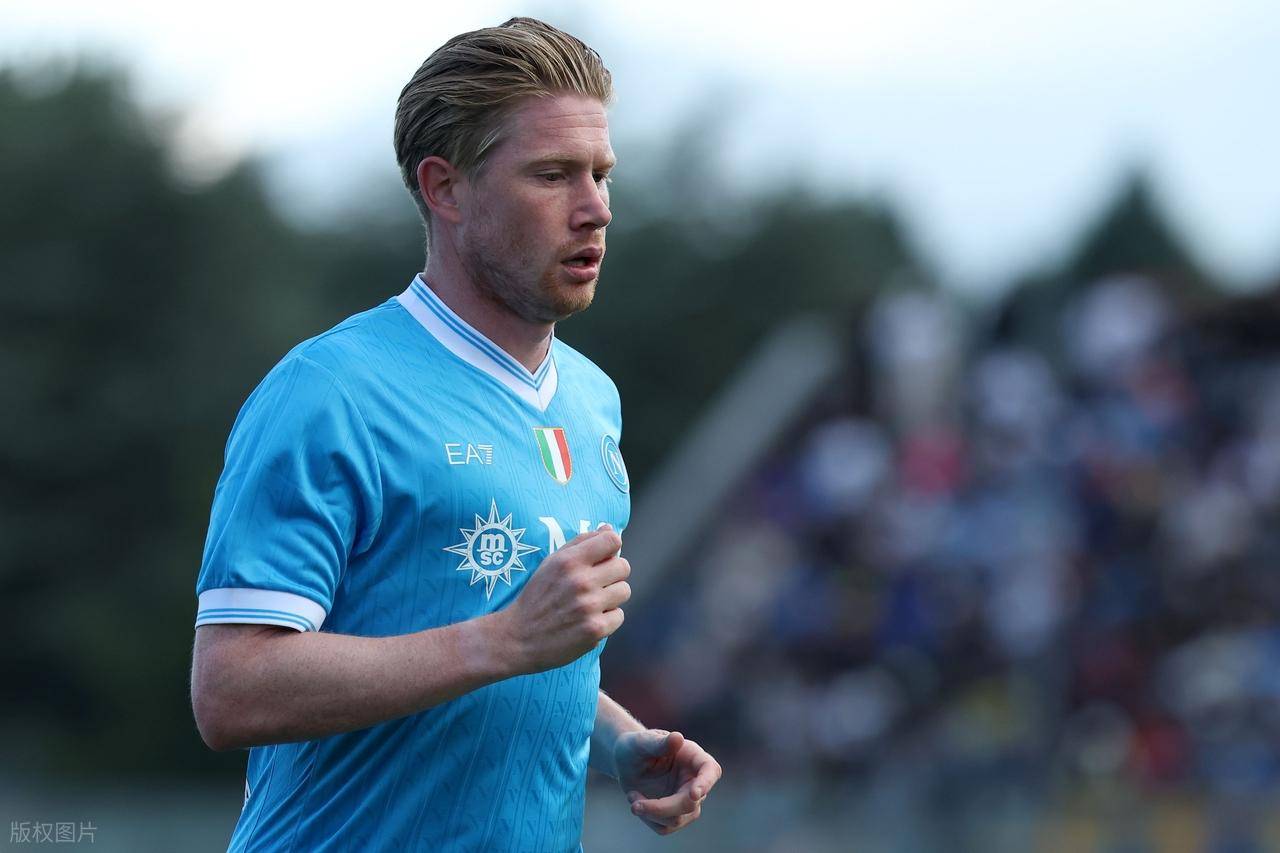 董路批评中国球迷不热爱足球，中国男足多次无缘世界杯，呼吁提升足球热情。