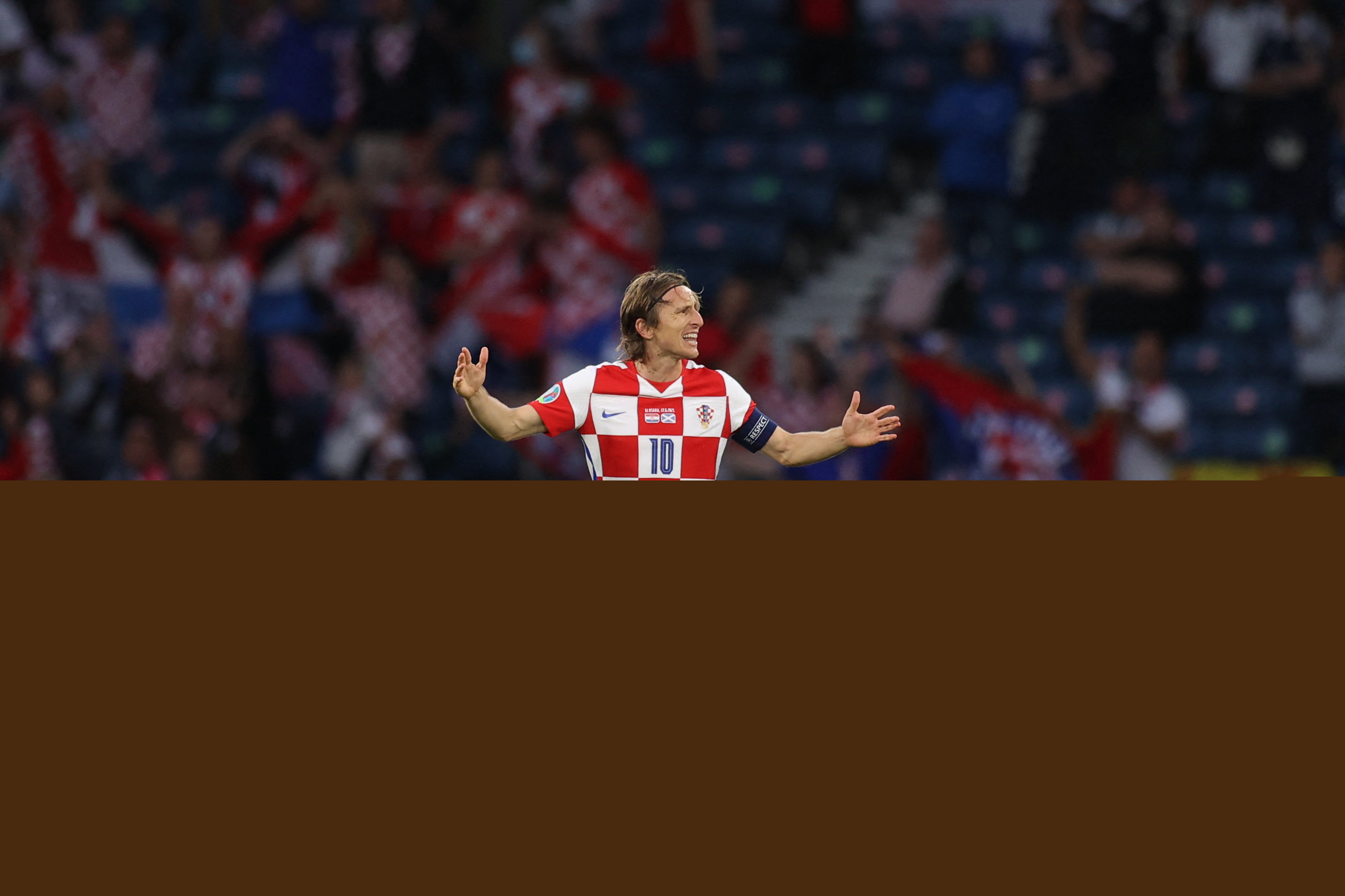 观察·顶级赛事IP流量效应显现 “观赛+滑雪+度假”复合式需求释放消费新潜力