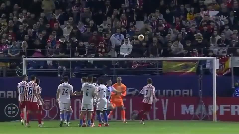 刘若钒本赛季从三镇自由身加盟海港，贡献5球6助攻