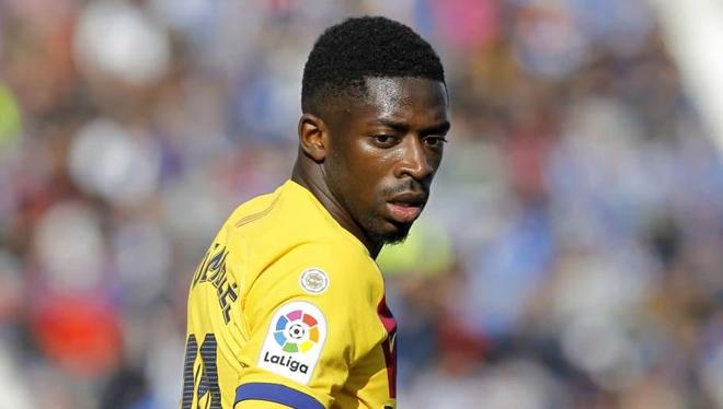 受伤的彭啸进入战上海U20的替补席，此前球员遭遇韧带损伤