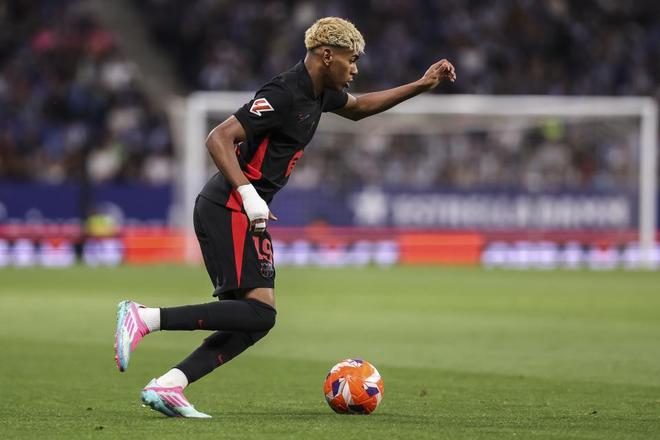 半场：町田泽维亚2-0神户胜利船，相马勇纪破门，藤尾翔太建功