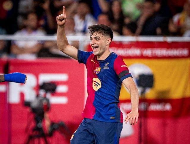 丰塞卡：谢尔基需改善防守态度，以适应曼城的战术纪律